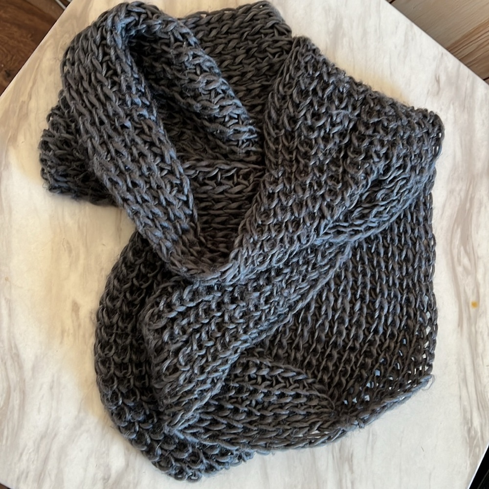 Charcoal, gray knitted Infiniti scarf